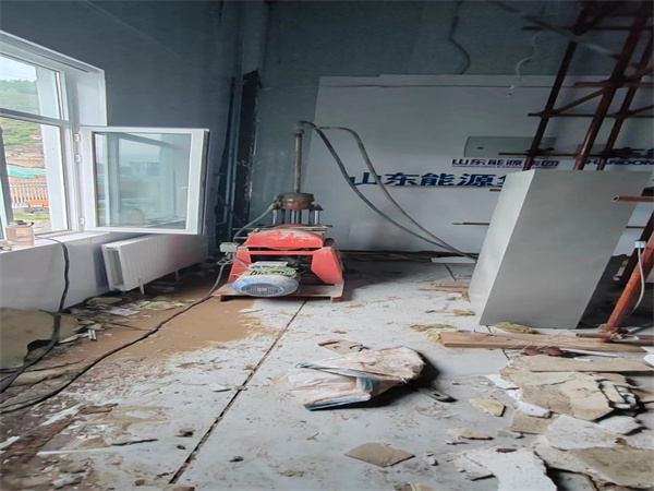 沛县地基基础下沉墙体裂缝加固注浆顶升施工